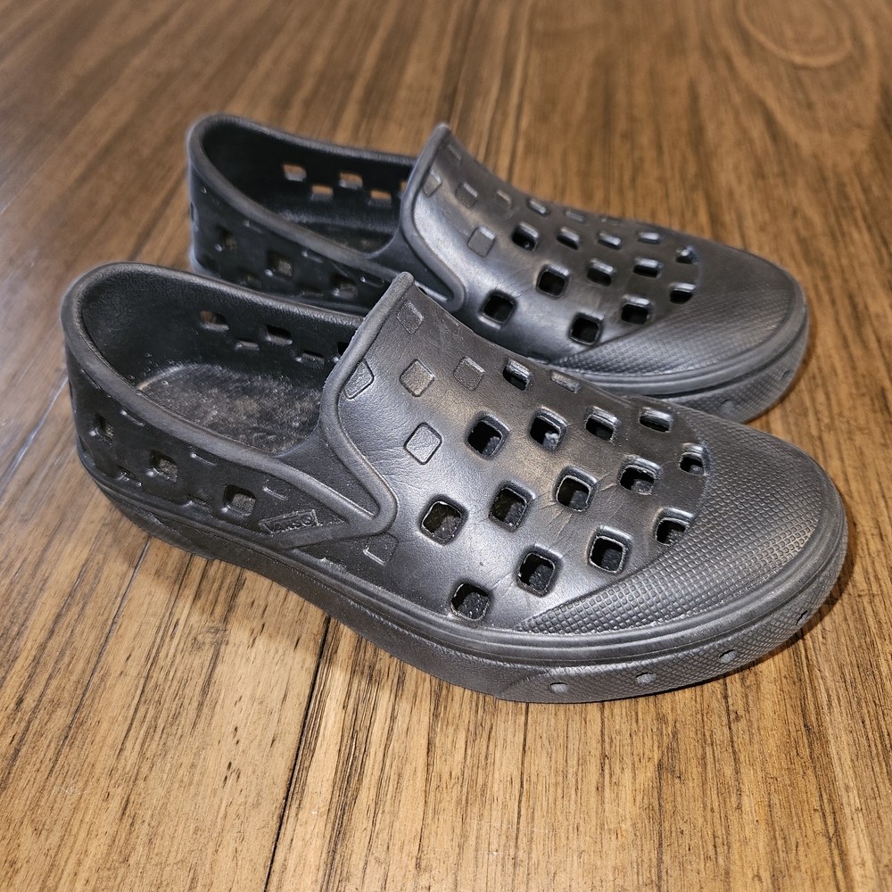 Vans Kids Black Slip-On Sneakers Size 11